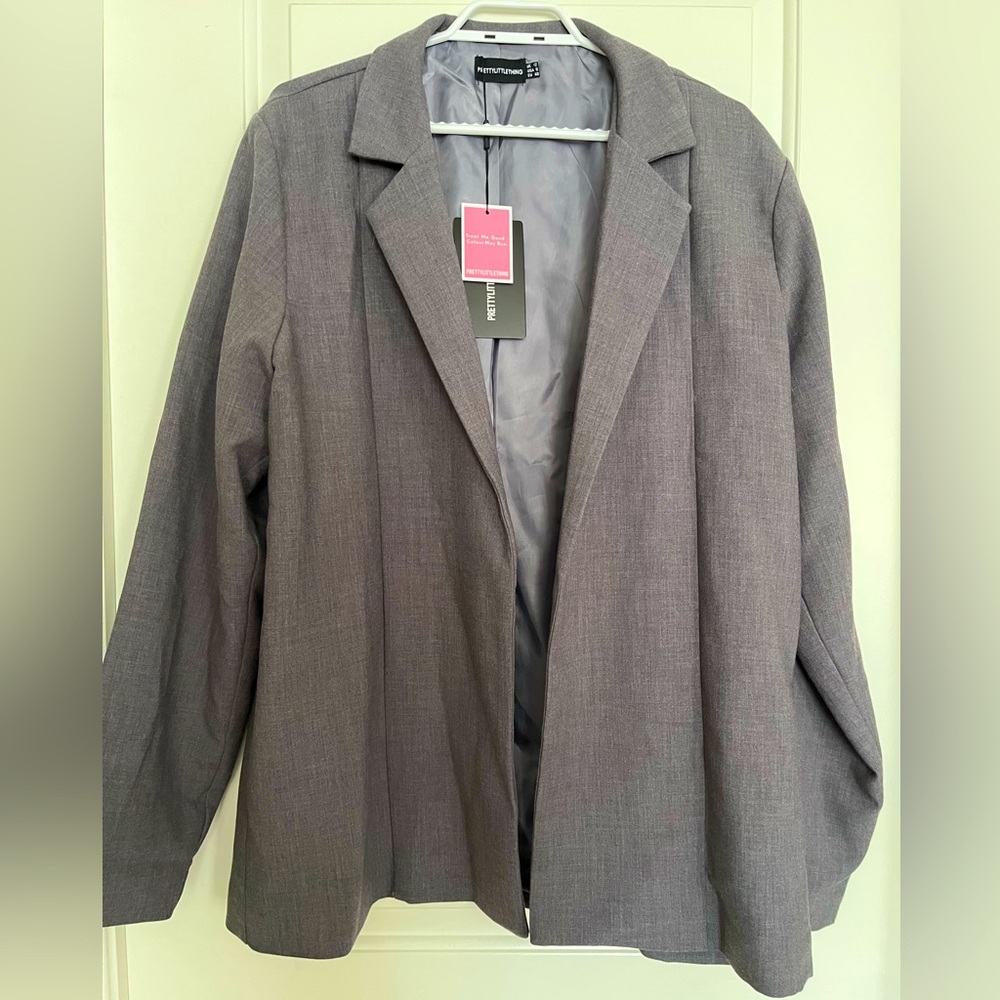 PRETTY LITTLE THING Blazer BNWT size 8